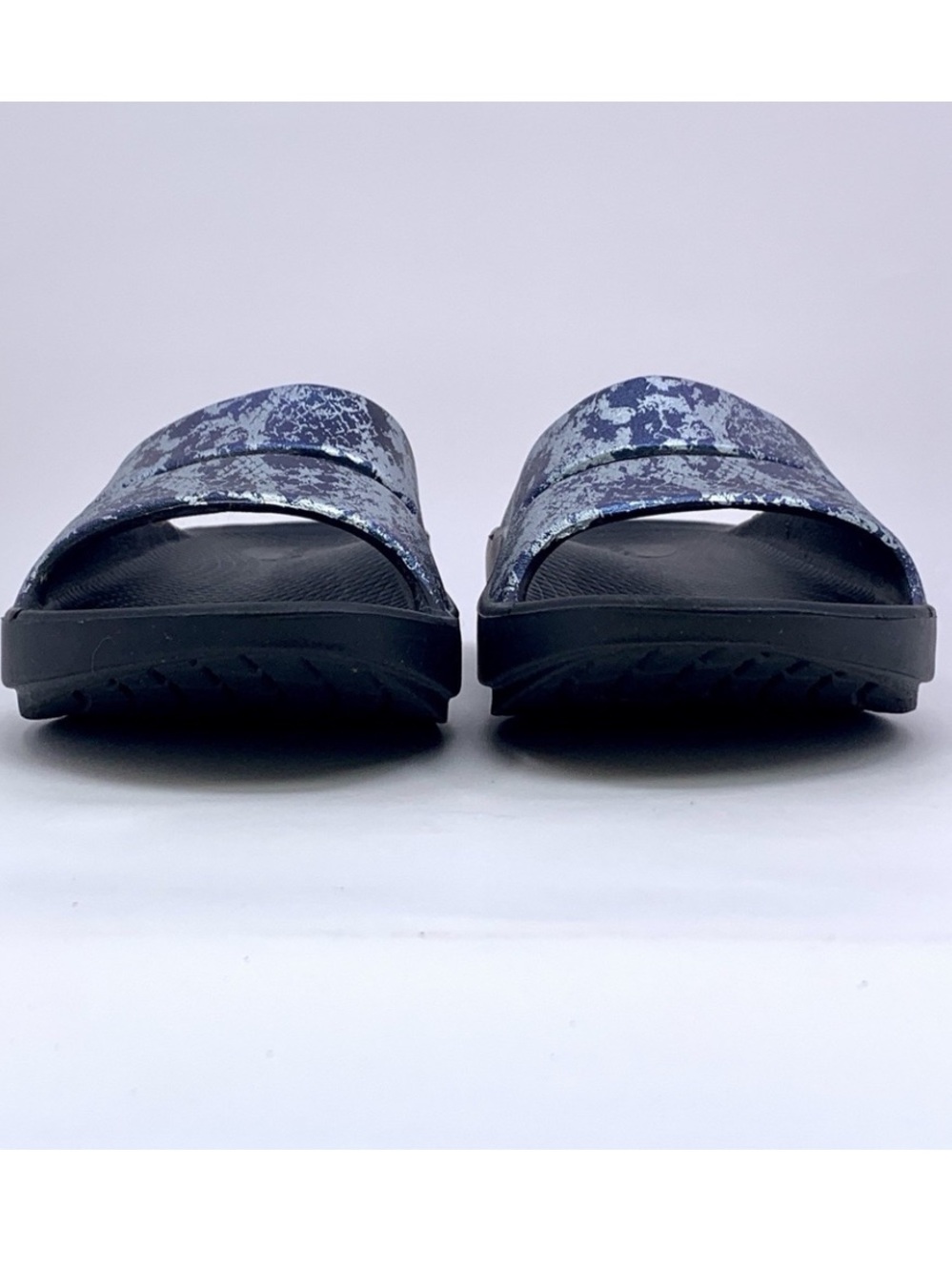 OOFOS OOahh Luxe Slide Sandals Snakeskin Comfort Recovery Size 7 - Picture 4 of 5